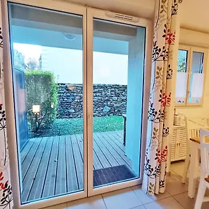  Appartement Sylvie8, T2, Centre Luchon, Jardin, 4 Personnes France