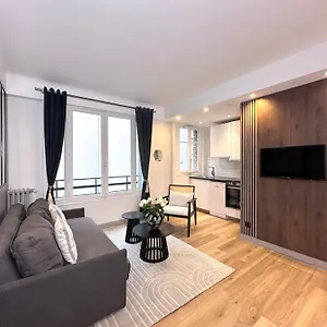  Apartment Beautiful Loft In Champs-elysees
